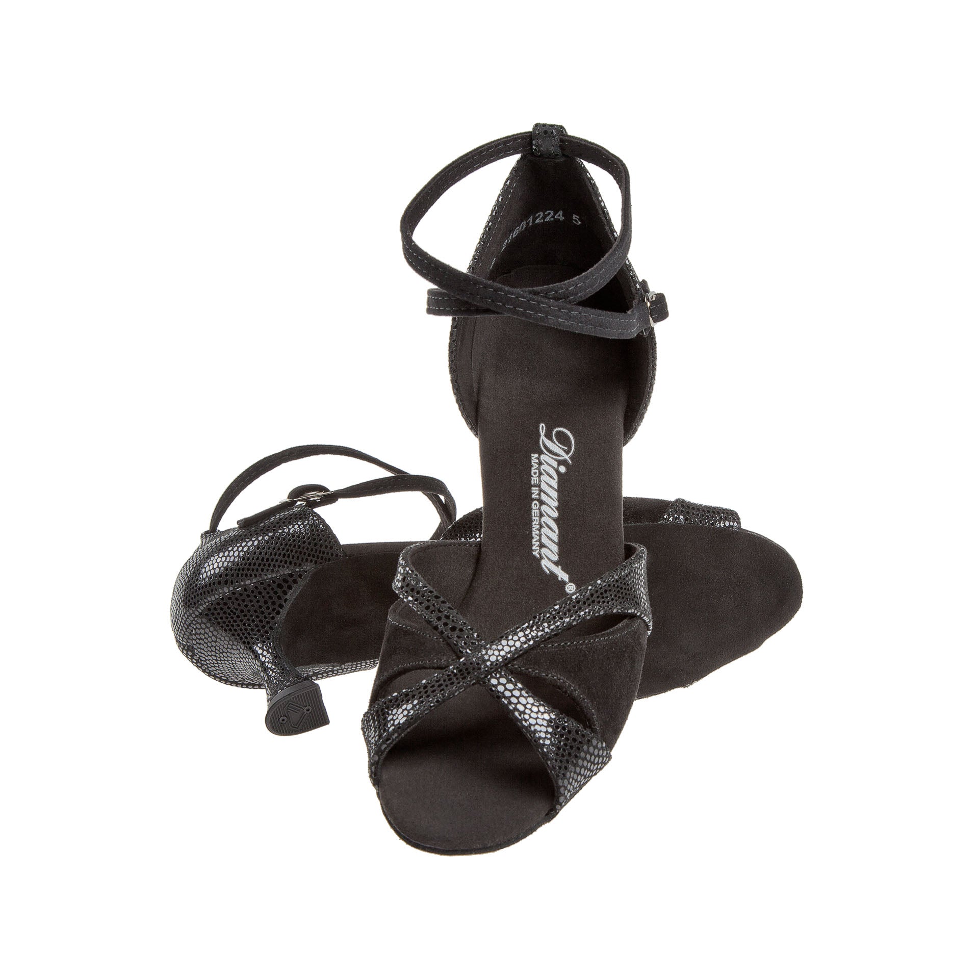 Diamant 141 Tanzschuhe in Schwarz mit überkreuzten Riemen und silbernen Akzenten auf weißem Hintergrund.